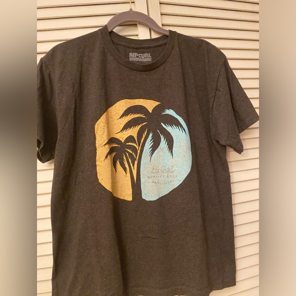 RipCurl Grey Comfy Relaxed Tshirt! - Picture 2 of 5